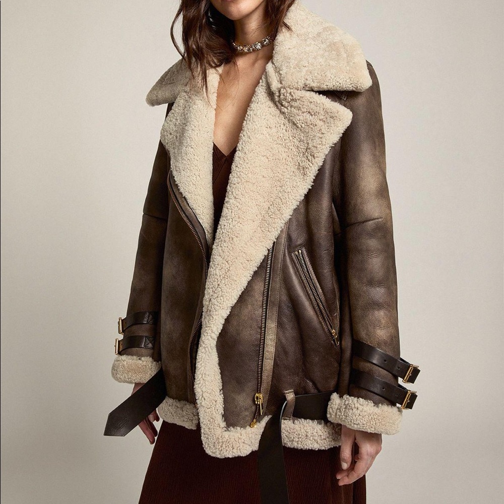 DESPERATELY ISO Golden Goose Chelsey Shearling